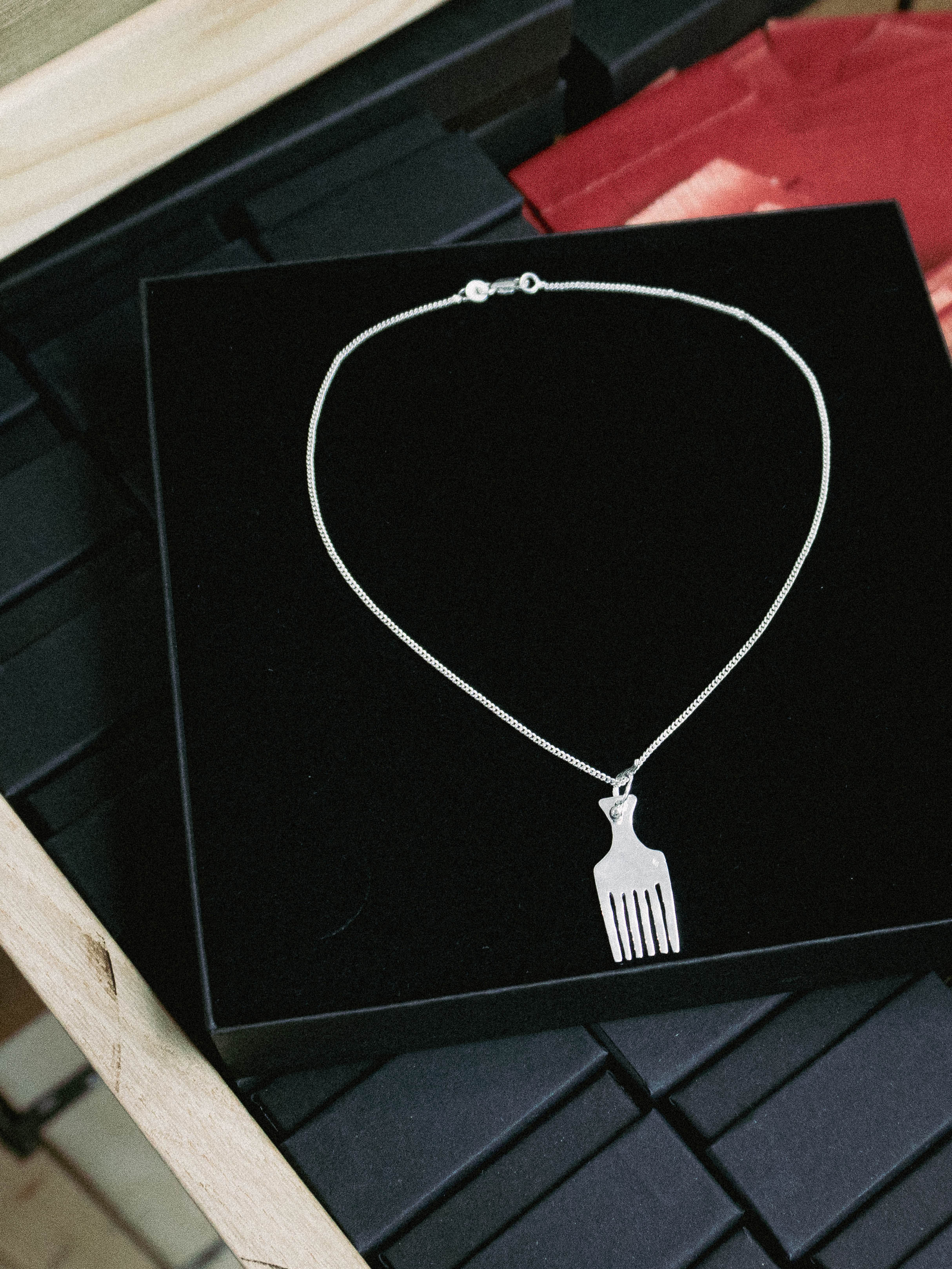 COLLIER Peigne