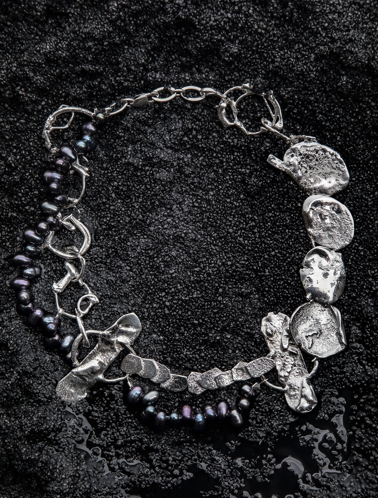 COLLIER Aura