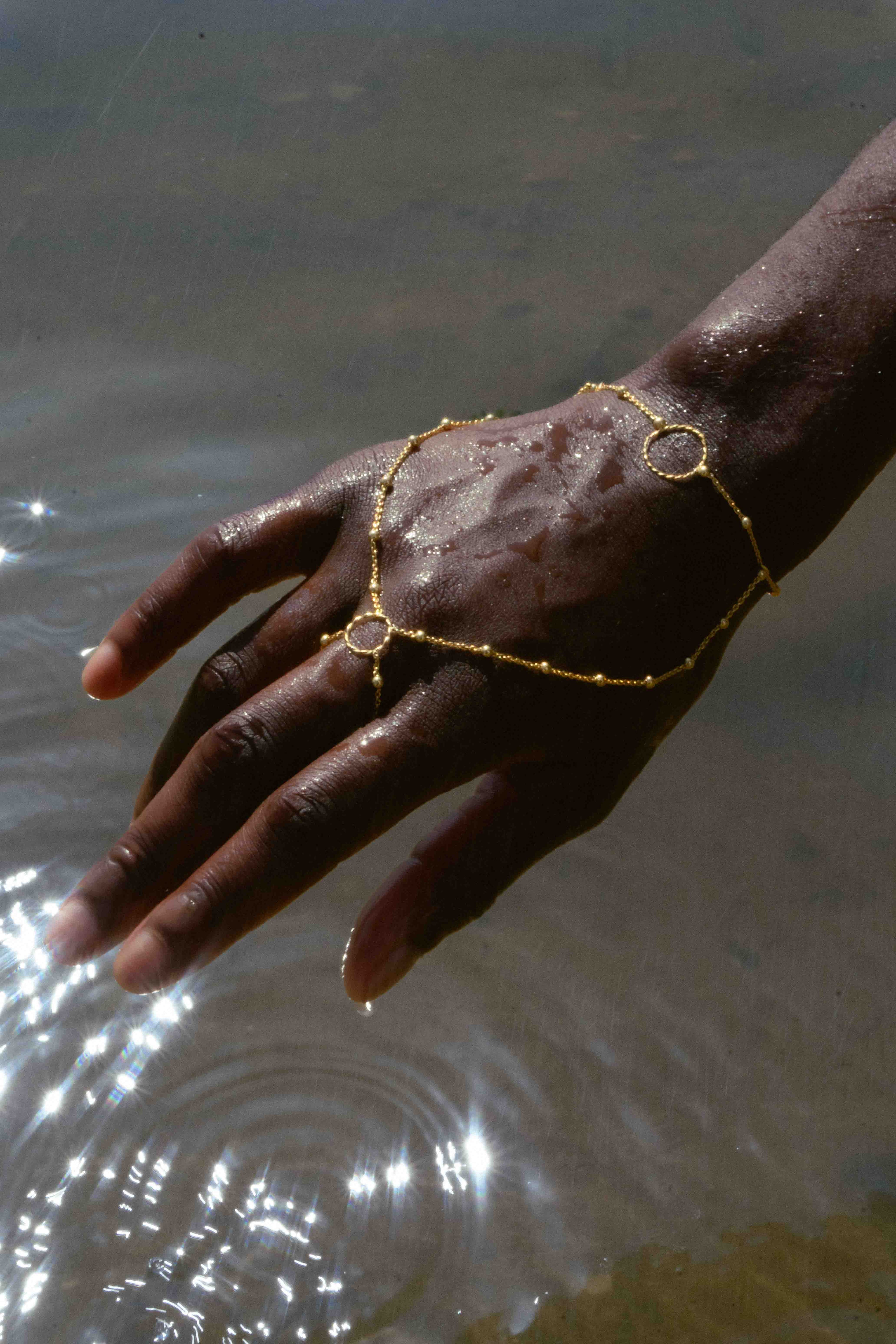 BIJOU DE MAIN Zion